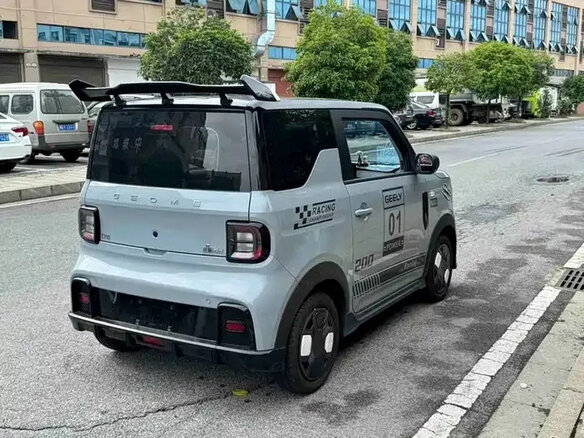 2025 Geely Panda I Рестайлинг, чёрный, 950000 рублей - вид 5