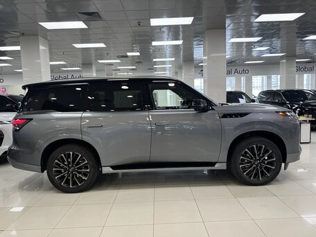 2026 Infiniti QX80 II, серый, 16500000 рублей, вид 4
