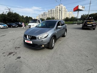 2011 Nissan Qashqai I Рестайлинг, серебристый, 1050000 рублей, вид 1