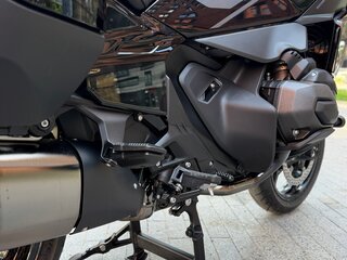 2025 BMW R 1300 RT, чёрный, 3350000 рублей, вид 4