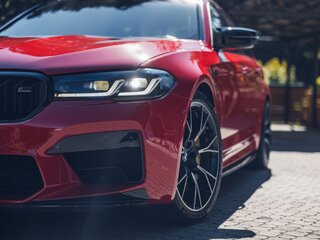 2021 BMW M5 Competition VI (F90) Рестайлинг, красный, 8500000 рублей, вид 5