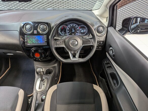 2017 Nissan Note II Рестайлинг, чёрный, 940000 рублей - вид 13