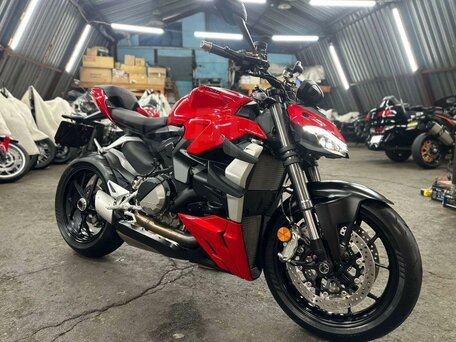 2022 Ducati Streetfighter V2, красный, 1520000 рублей, вид 1