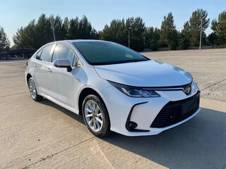 2022 Toyota Corolla XII (E210), белый, 1500001 рублей, вид 2