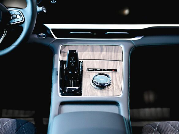 2026 Geely Monjaro I Рестайлинг, серебристый, 4954990 рублей - вид 14