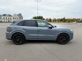 2024 Porsche Cayenne S III Рестайлинг, серый, 15000000 рублей, вид 4