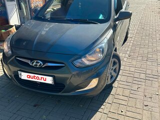 2013 Hyundai Solaris I, чёрный, 640000 рублей, вид 2
