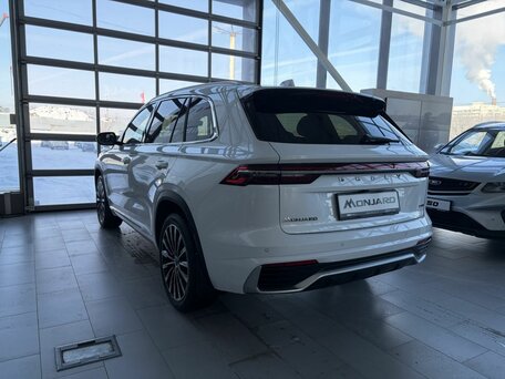 2026 Geely Monjaro I Рестайлинг, белый, 4954990 рублей, вид 4