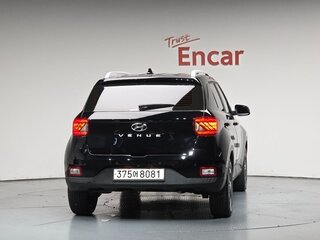 2023 Hyundai Venue I, чёрный, 1599000 рублей, вид 4