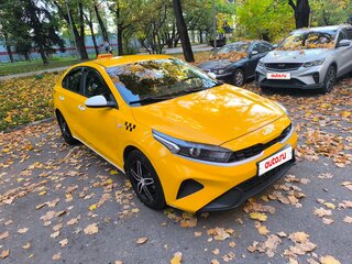 2022 Kia Cerato IV Рестайлинг, белый, 2100000 рублей, вид 2