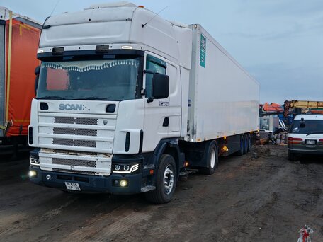 2002 Scania 4-Series, белый, 4200000 рублей, вид 1