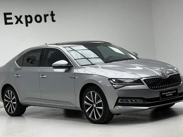 2024 Skoda Superb III Рестайлинг, серебристый, 2300888 рублей - вид 2