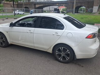2012 Mitsubishi Lancer X Рестайлинг, белый, 500000 рублей, вид 3