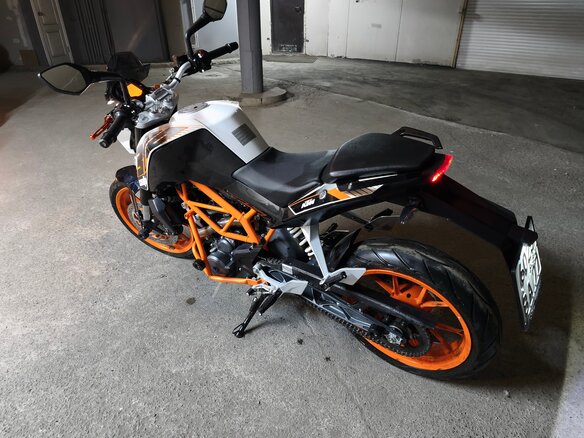 2014 KTM 390 Duke, белый, 390000 рублей - вид 17