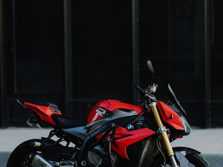 2015 BMW S 1000 R, красный, 770000 рублей, вид 3