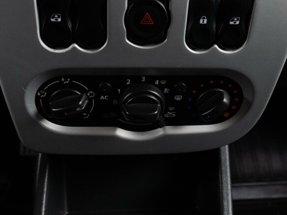 2012 Renault Sandero Stepway I, чёрный, 650000 рублей - вид 13
