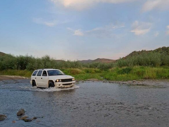 2000 Dodge Durango I, белый, 999999 рублей - вид 22