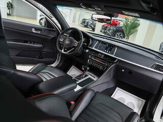 2018 Kia Optima IV Рестайлинг, белый, 1890000 рублей, вид 5