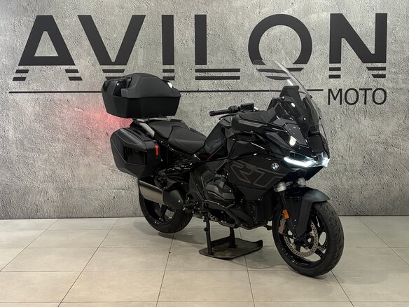 2025 BMW R 1300 RT, чёрный, 2880000 рублей - вид 1