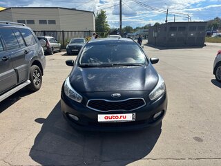 2013 Kia Ceed II, чёрный, 950000 рублей, вид 3