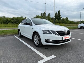 2018 Skoda Octavia III (A7) Рестайлинг, белый, 1499999 рублей, вид 5