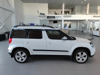 2015 Skoda Yeti I Рестайлинг, белый, 1245000 рублей, вид 4