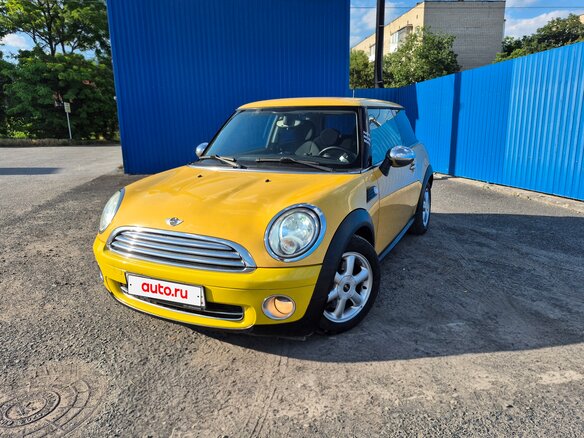 2008 Mini Hatch One II (R56), жёлтый - вид 2