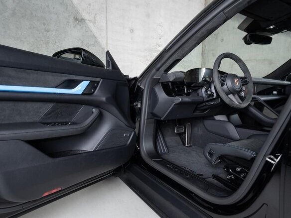 2026 Porsche Taycan Turbo GT I Рестайлинг, чёрный - вид 16