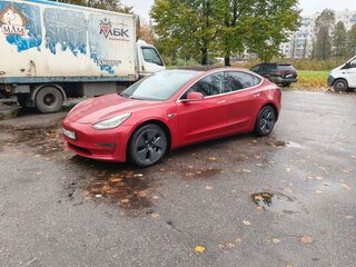 2018 Tesla Model 3 Mid Range I, красный, 2350000 рублей, вид 2