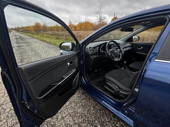 2015 Kia Rio III Рестайлинг, синий, 950000 рублей - вид 10