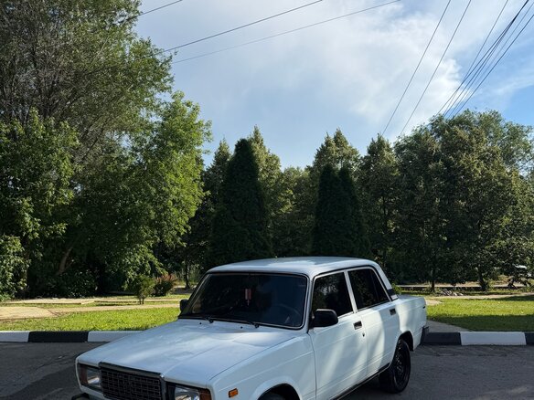 2005 Lada (ВАЗ) 2107, белый, 165000 рублей