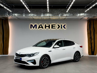 2019 Kia Optima IV Рестайлинг, белый, 2200000 рублей, вид 3