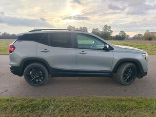 2024 GMC Terrain II Рестайлинг, серый, 1850000 рублей, вид 3