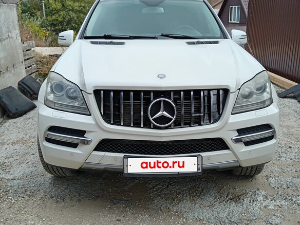 2011 Mercedes-Benz GL-Класс 350 I (X164) Рестайлинг, белый, 1950000 рублей - вид 1