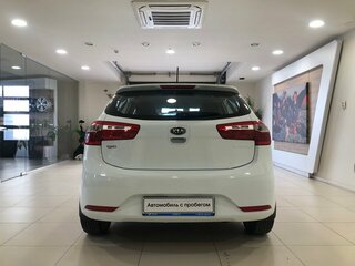 2014 Kia Rio III, белый, 690000 рублей, вид 5