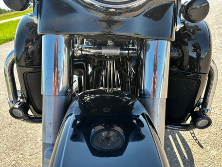 2014 Harley-Davidson Street Glide, чёрный, 1340000 рублей, вид 2