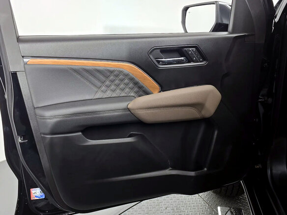 2026 GMC Canyon AT4X III, чёрный, 6500700 рублей - вид 29
