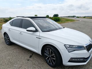 2025 Skoda Superb III Рестайлинг, белый, 3100000 рублей, вид 3