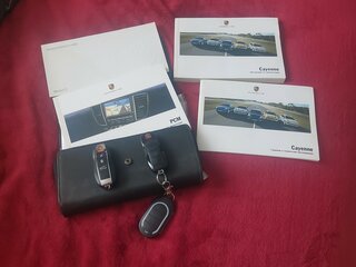 2010 Porsche Cayenne S II (958), белый, 1690000 рублей, вид 4