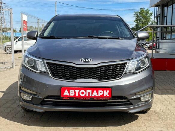 2017 Kia Rio III Рестайлинг, серый - вид 1