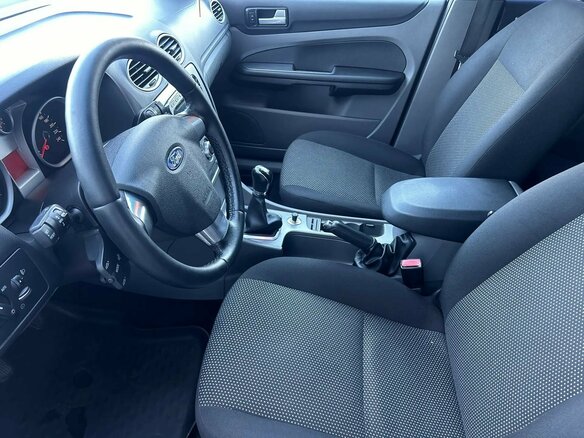 2009 Ford Focus II Рестайлинг, фиолетовый, 470000 рублей - вид 8