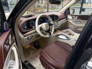 2026 Mercedes-Benz Maybach GLS 600 I Рестайлинг, чёрный, 27990000 рублей, вид 2