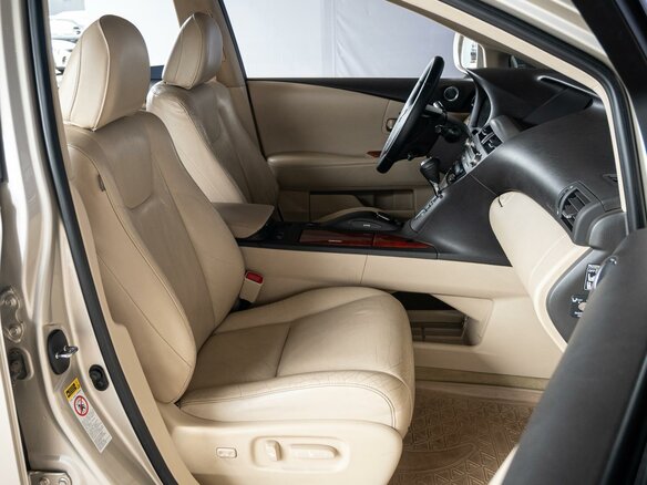2011 Lexus RX 270 III, бежевый - вид 7