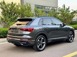 2023 Audi Q3 35 TFSI II (F3), серый, 2685000 рублей, вид 2
