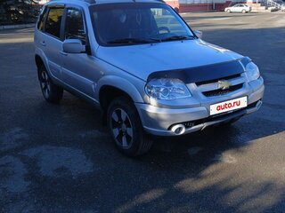 2011 Chevrolet Niva I Рестайлинг, серебристый, 444444 рублей, вид 2