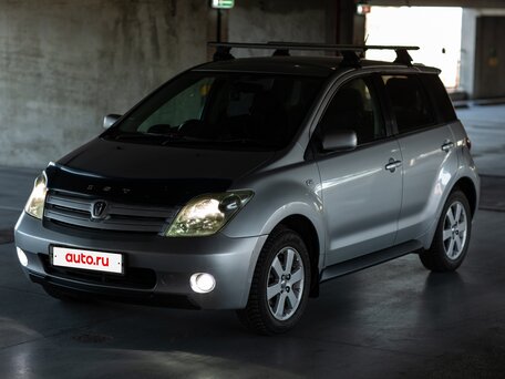 2002 Toyota Ist I, серебристый, 600000 рублей, вид 1