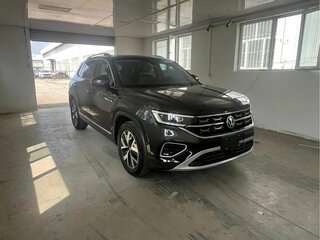 2023 Volkswagen Tayron I Рестайлинг, чёрный, 2520000 рублей, вид 1