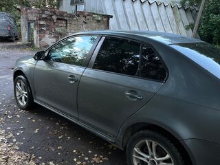 2010 Volkswagen Jetta V, серый, 400000 рублей, вид 4