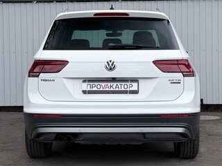 2017 Volkswagen Tiguan II, белый, 2627000 рублей, вид 5