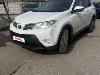 2015 Toyota RAV4 IV (XA40), белый, 1650000 рублей, вид 1